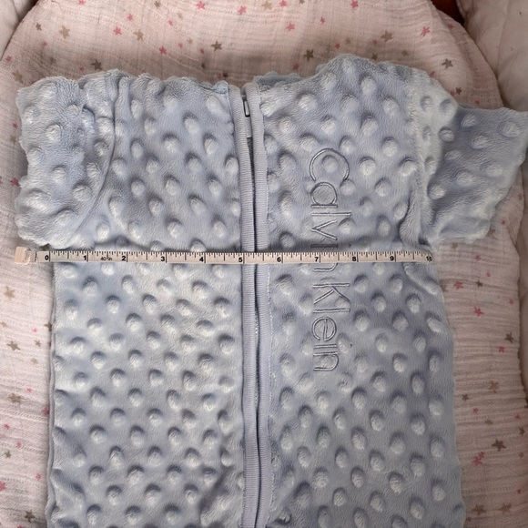 ⭒ 3-6M Calvin Klein Warm Hooded Baby Blue Textured Onesie plush Zip-up ⭒ - Picture 13 of 14